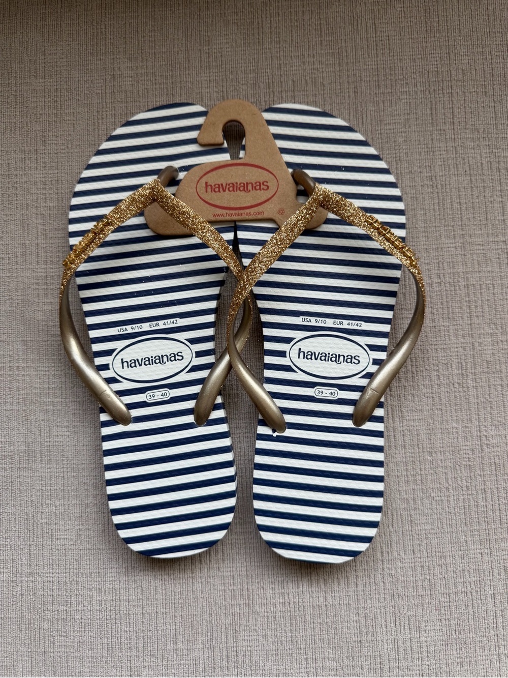 NEW HAVAIANAS Women's Slim Glitter Stripe Print Flip-Flops